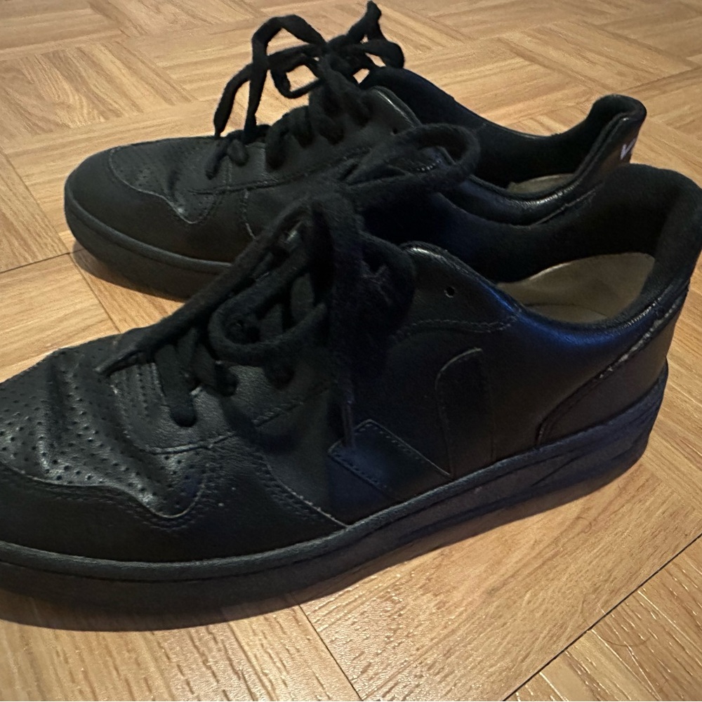 Veja Black Men's Sneakers